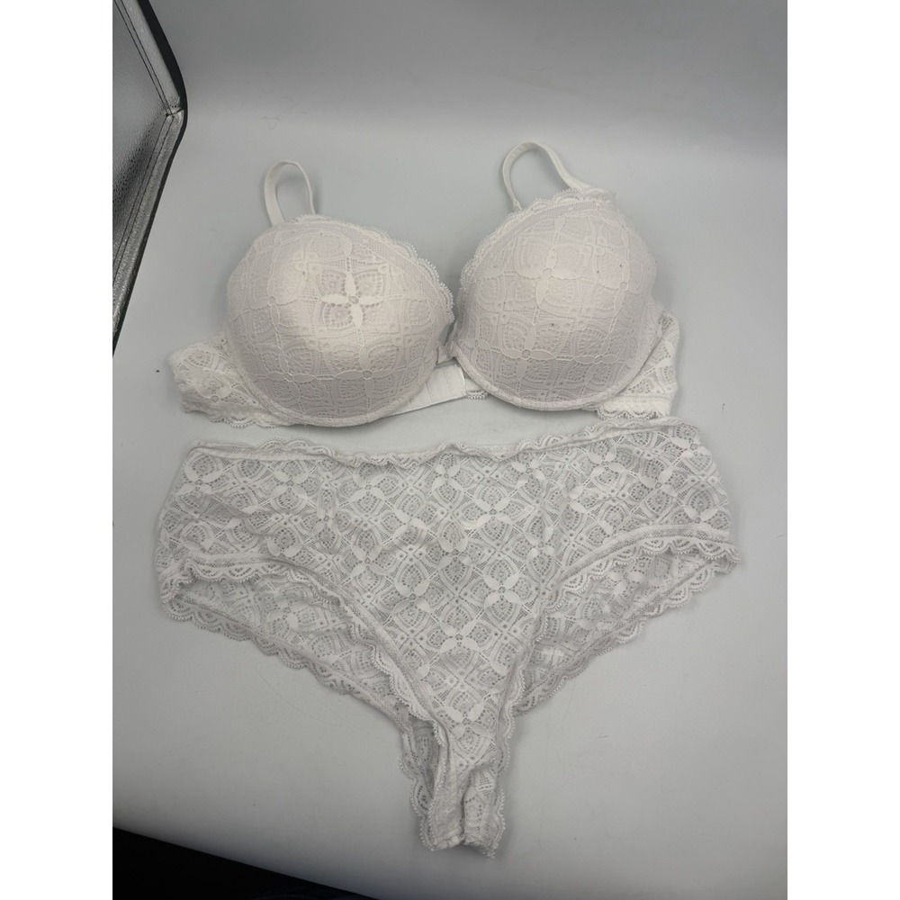 Victoria's Secret Coconut White Lace Dream Angels Multiway Bra and Panty 38C/L